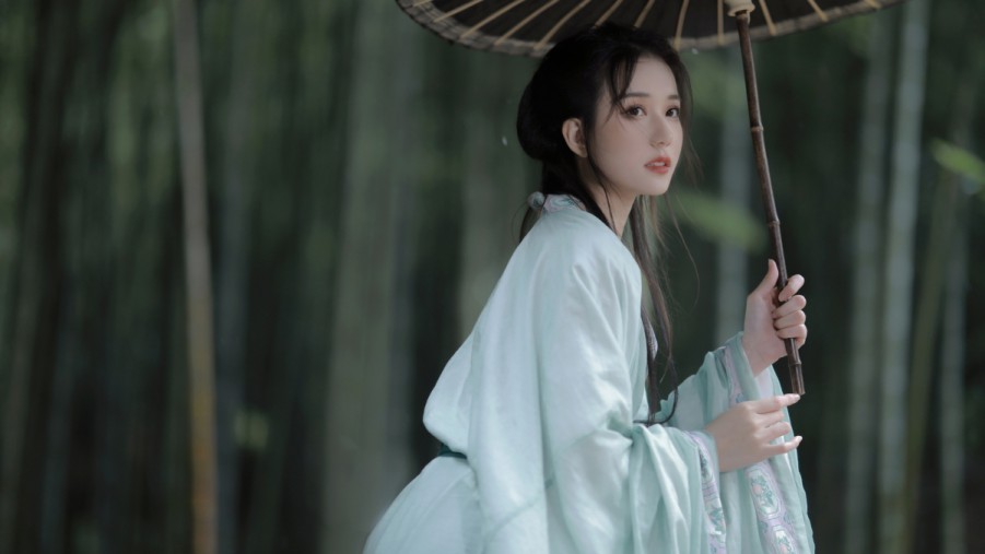 持续去蒋化，台湾东吴大学移除蒋介石铜像